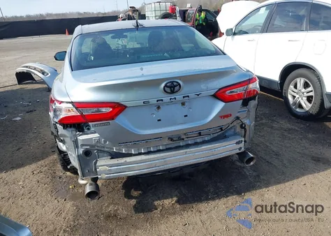 2020 Toyota Camry Trd z USA, uszkodzony, nr VIN 4T1NZ1AK7LU034205